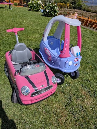 Outdoor kids cars