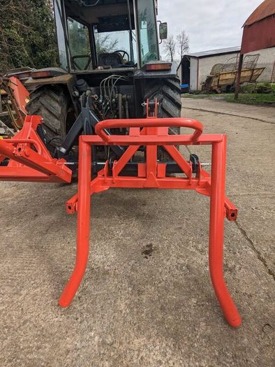 Bale lifter new Nugent