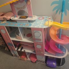 LOL Dollhouse