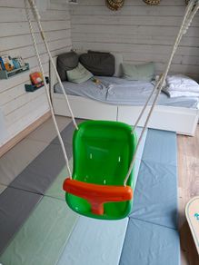 Baby swing