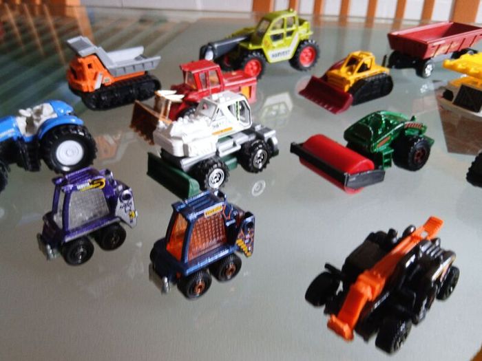 20 Construction And Farm Toy Cars