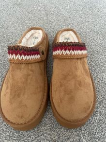 ugg style shoe size 5/6