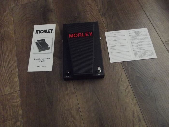 Morley Pro Series Wah Wah guitar pedal - Made in USA (1990s)
