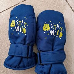 Kids gloves. Age 2/3