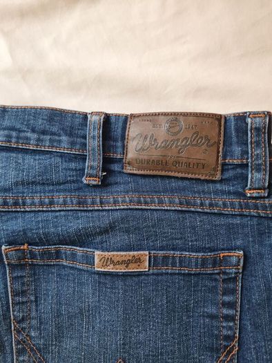 Wrangler bootcut straight Size 36/30 zip fly in excellent condition