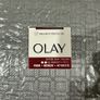 Olay Regenerist Day Face Cream SPF30 AntiWrinkle Firming Moisturiser with Niacinamide Peptides 50ml Image 4