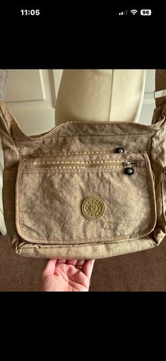 Angel crossbody bag - great condition