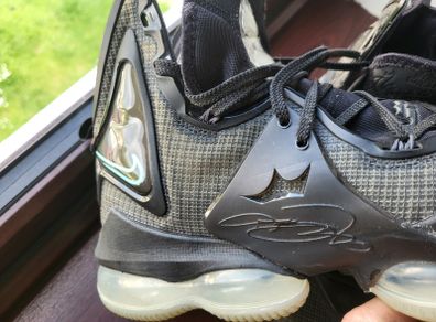 Nike Lebron 19 basketball shoes