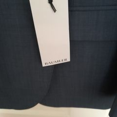 Brand new suit.Size 44R