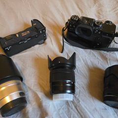 Fujifilm X-H1, lenses and grip