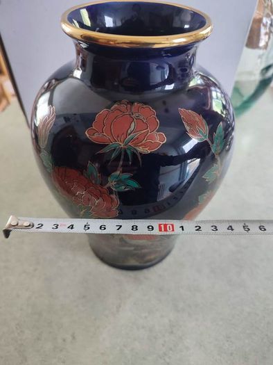 Vintage Arklow Pottery vase Oriental Paradise. Art Collection.