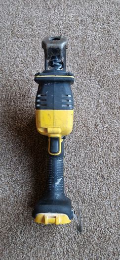 dewalt dcs369