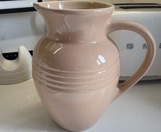 le creuset large pitcher jug