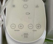 Electric handsfree breast pump