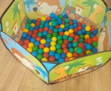 Ball pit