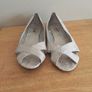 Peep Toe Shoes Image 3