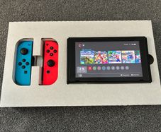 Nintendo Switch Neon