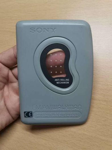 SONY WM-FX271 Walkman Cassette Player