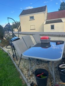 table and chairs