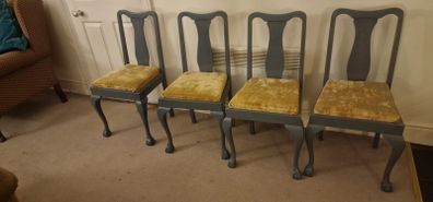 Chairs x 4 set