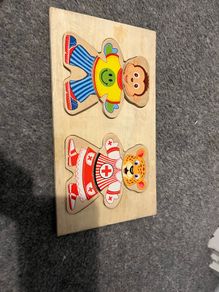Animal dress up wooden game