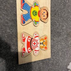 Animal dress up wooden game