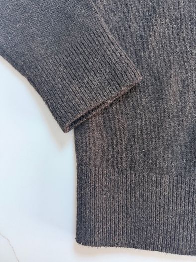 100% wool sweater M