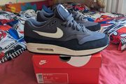 NIKE Air Max 1 size 10
