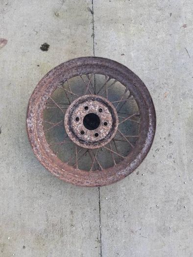 Vintage Car Wire Wheel