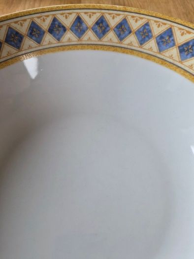 Table Top Company Highlife pattern 9 inch serving bowls X 3