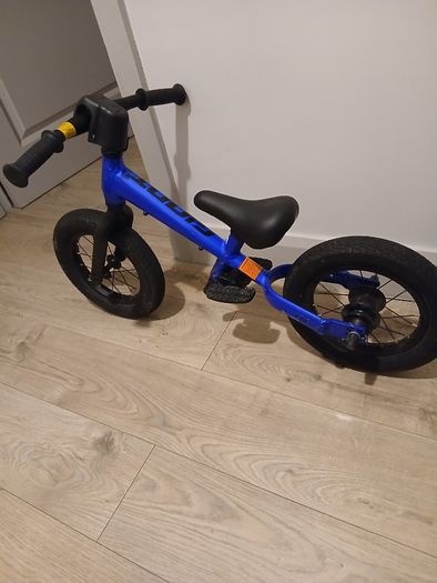 Giant balance bike