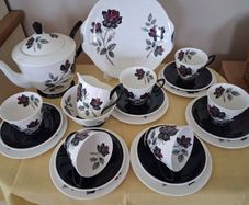 Royal Albert " Masquerade"