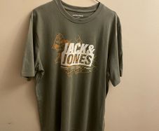 Jack & Jones t-shirt (large)