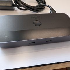 UGREEN USB-C Switch (2-in-4-out, 10Gbps)