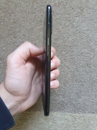 Samsung Galaxy S20 Plus 4G 128GB Cosmic Black Unlocked + Free Case