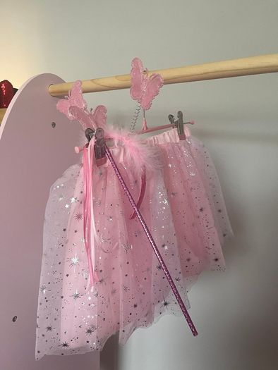 Girls Dress Up