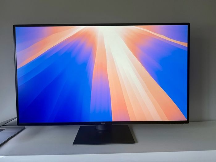 Dell 4K USB-C U4320Q Ultrasharp 43" Monitor