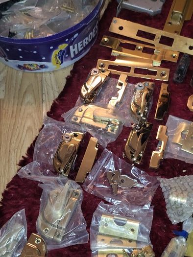 Miscellaneous locks handles