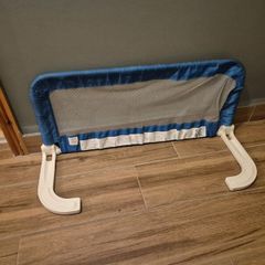 Bed barrier