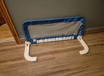 Bed barrier