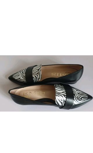 EMIS Womens Leather Pointed Toe Loafers Black White Zebra Print UK 4.5 New  CAN POST