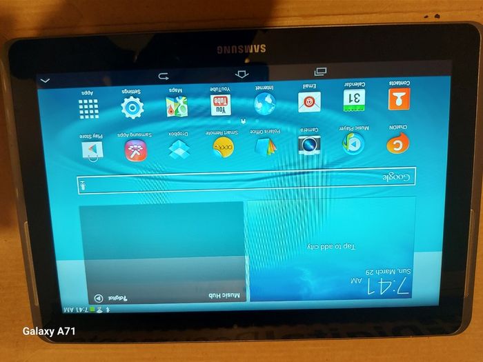 Samsung Galaxy Tab 2, GT-P5113, 16GB, and Preload with nearly 2 dozen childrens movies, in excellent condition