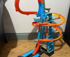 Hot Wheels Sky Crash Tower + Drift Master Track Set