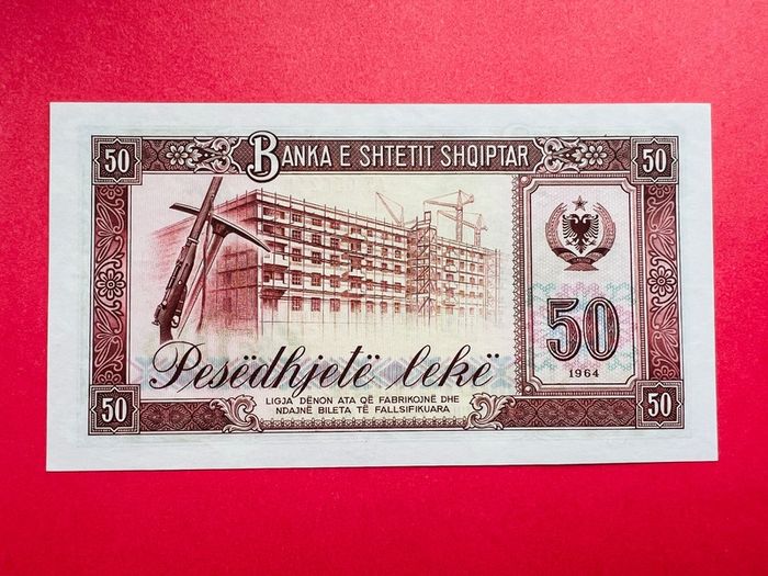 Albania  50  Leke  1964  Pick  38a  ( Uncirculated )