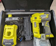 Ryobi 18v nailer kit