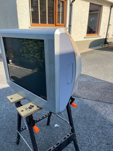 Sony Trinitron CRT Retro Gaming 4:3