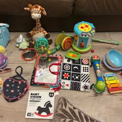 toys and random bits