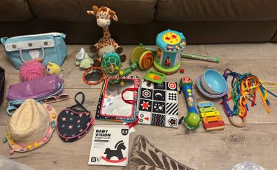 toys and random bits