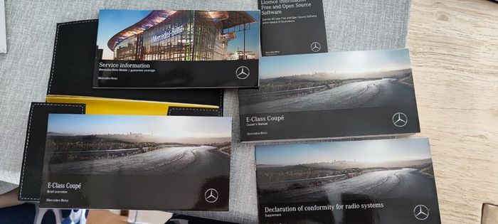 Car handbooks Mercedes handbooks
