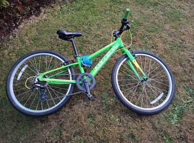 Carrera Abyss Junior Bike - 24" Wheel